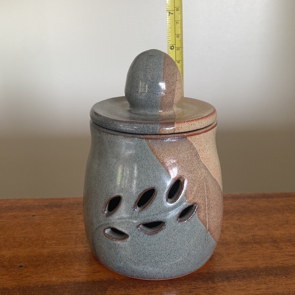 Handmade Pottery made on  Vancouver Island BC Signed by Artist Exc Shape - Picture 10 of 12